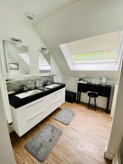 Le Grand Large Superbe Appartement Vue Sur Mer Hautot-sur-Mer Eksteriør bilde